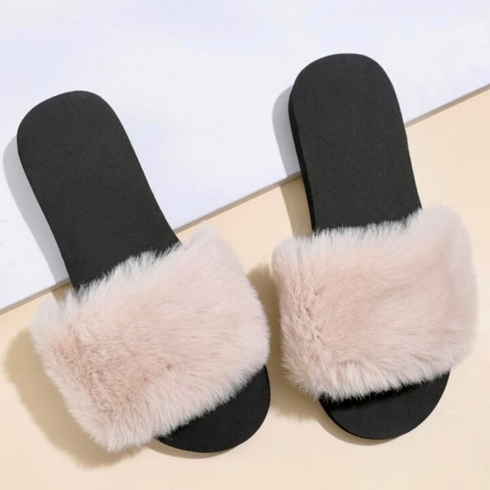 Furry & Fuzzy Slipper/Slides for Women Size 10.5
